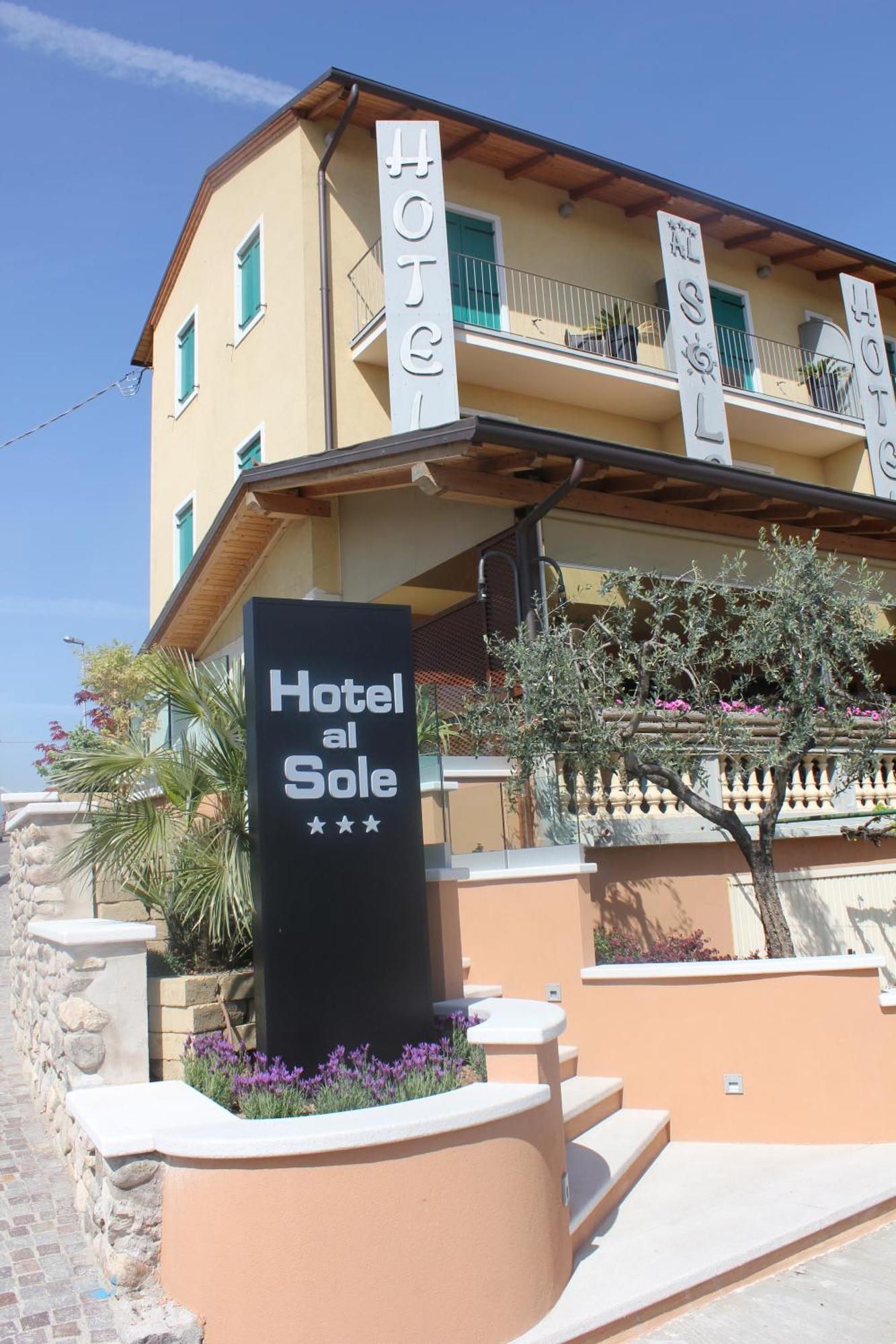 Hotel Al Sole - Enjoy Holiday Cavaion Veronese Ngoại thất bức ảnh
