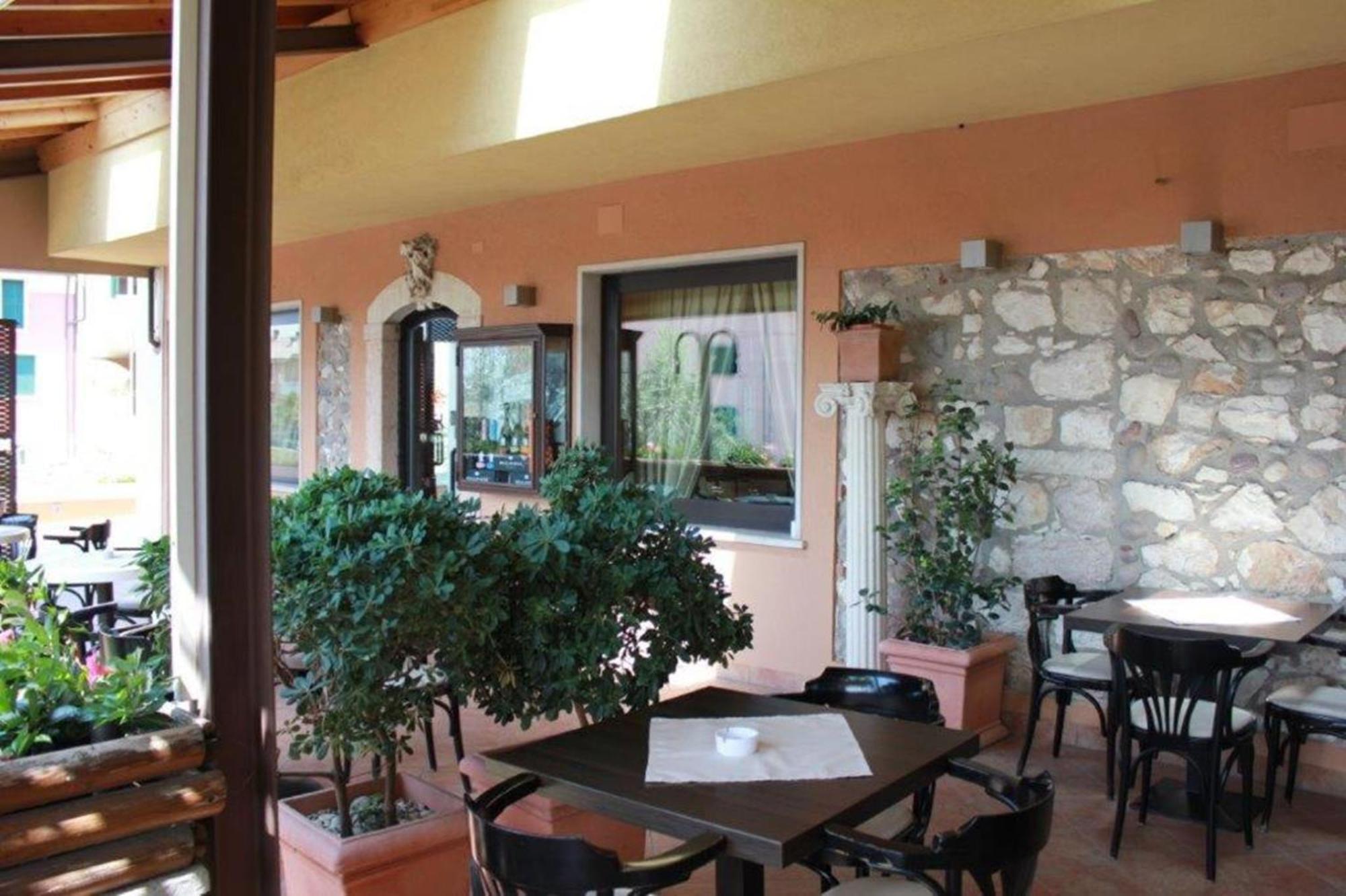Hotel Al Sole - Enjoy Holiday Cavaion Veronese Ngoại thất bức ảnh
