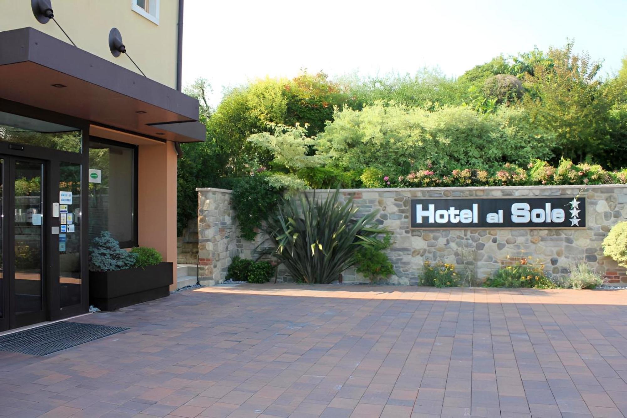 Hotel Al Sole - Enjoy Holiday Cavaion Veronese Ngoại thất bức ảnh