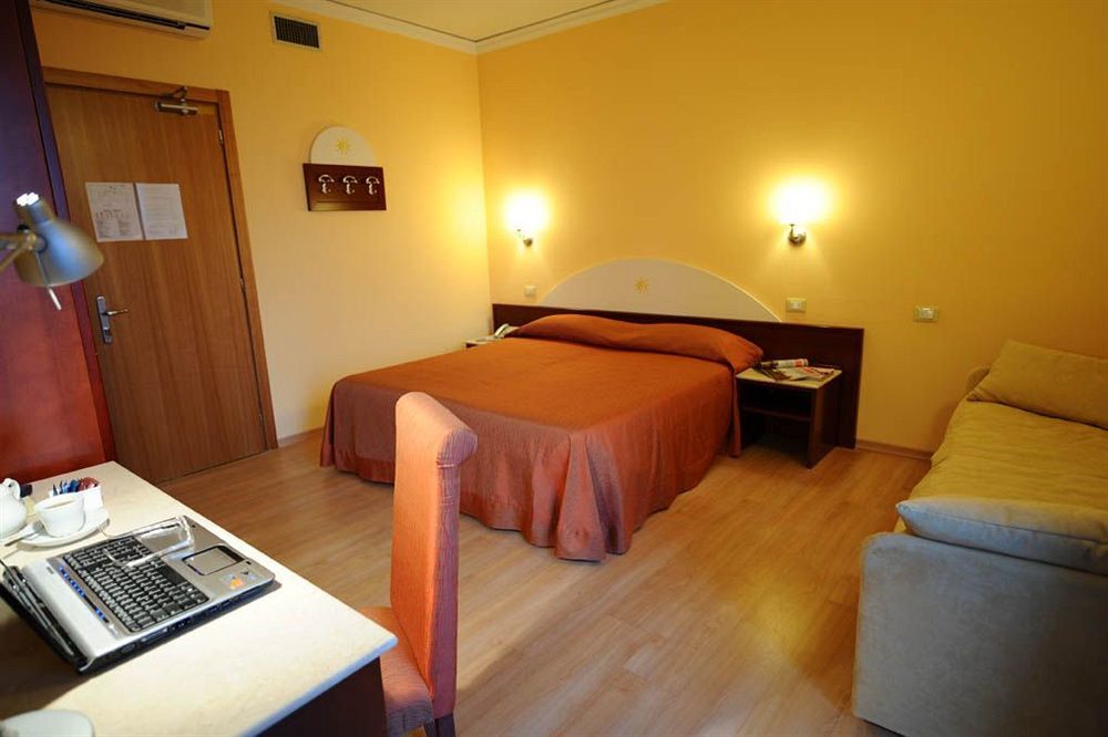 Hotel Al Sole - Enjoy Holiday Cavaion Veronese Ngoại thất bức ảnh