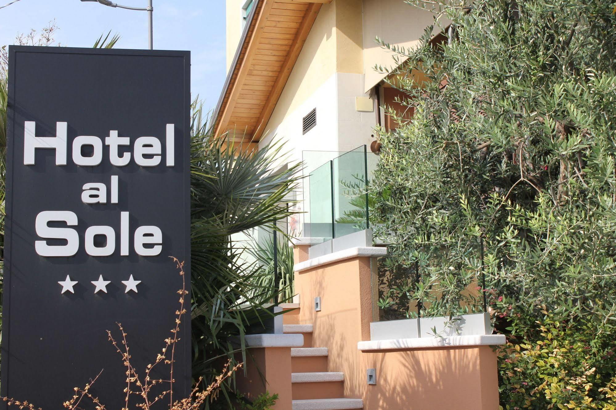 Hotel Al Sole - Enjoy Holiday Cavaion Veronese Ngoại thất bức ảnh