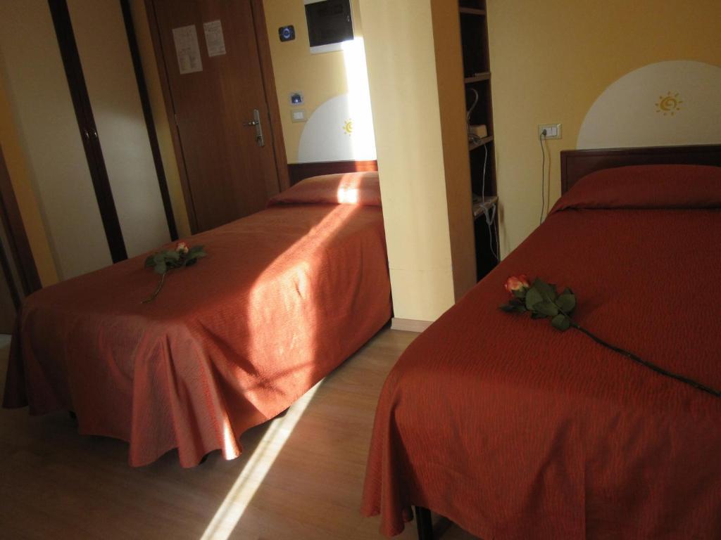 Hotel Al Sole - Enjoy Holiday Cavaion Veronese Phòng bức ảnh