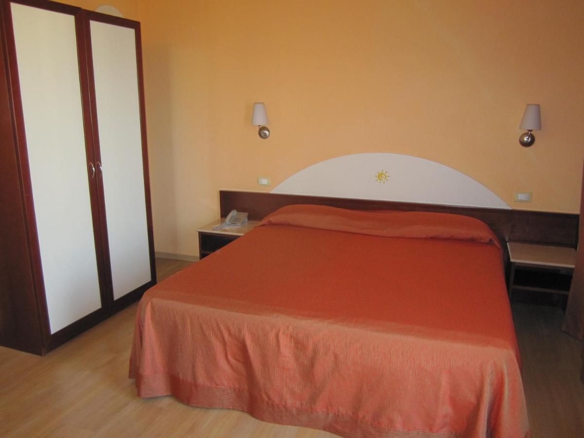 Hotel Al Sole - Enjoy Holiday Cavaion Veronese Ngoại thất bức ảnh